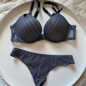 New! Victoria’s Secret lingerie set